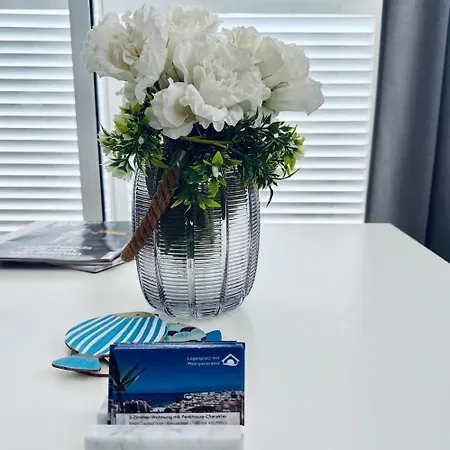 Apartmán Penthouse With Ocean View & Rooftop Terrace